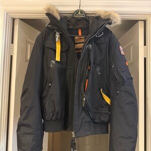 Parajumpers Men's Navy Puffer Jacket with Fur-Trim Hood and Yellow Accents